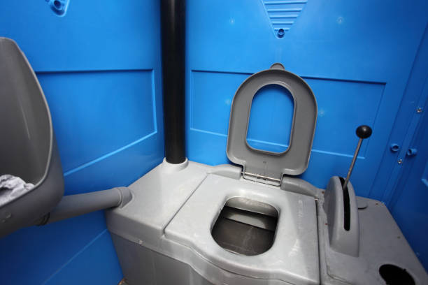 Best VIP or Luxury Restroom Trailers  in Grenada, MS